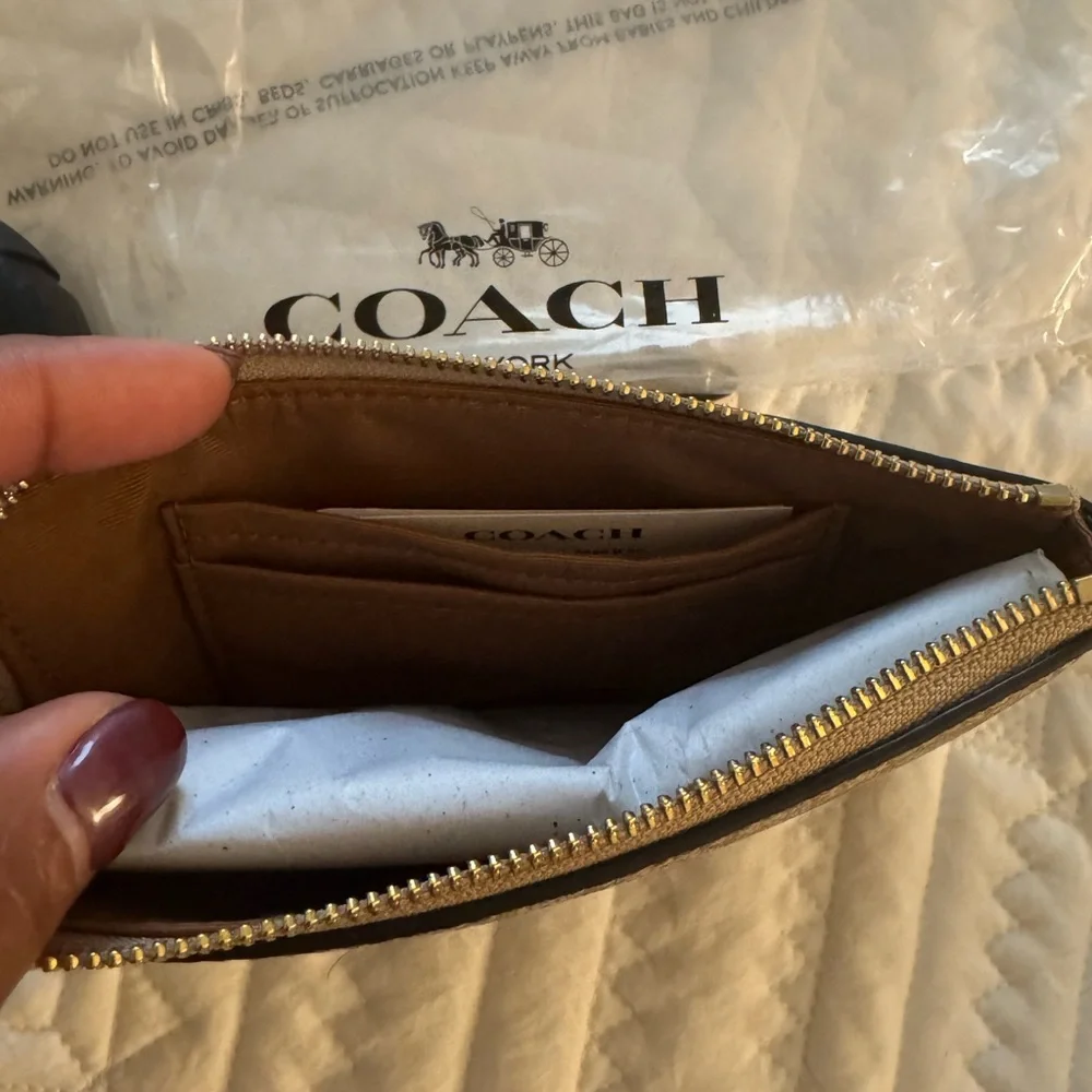 Coach Tan and Cream Signature Wristlet - Picture 6 of 7